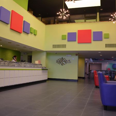 Grand Hotel Orlando At Universal Blvd - Shuttle To Theme Parks Bagian luar foto