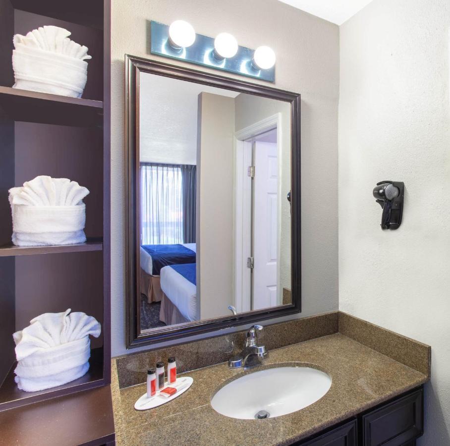 Grand Hotel Orlando At Universal Blvd - Shuttle To Theme Parks Bagian luar foto