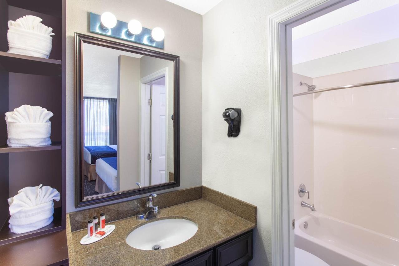 Grand Hotel Orlando At Universal Blvd - Shuttle To Theme Parks Bagian luar foto