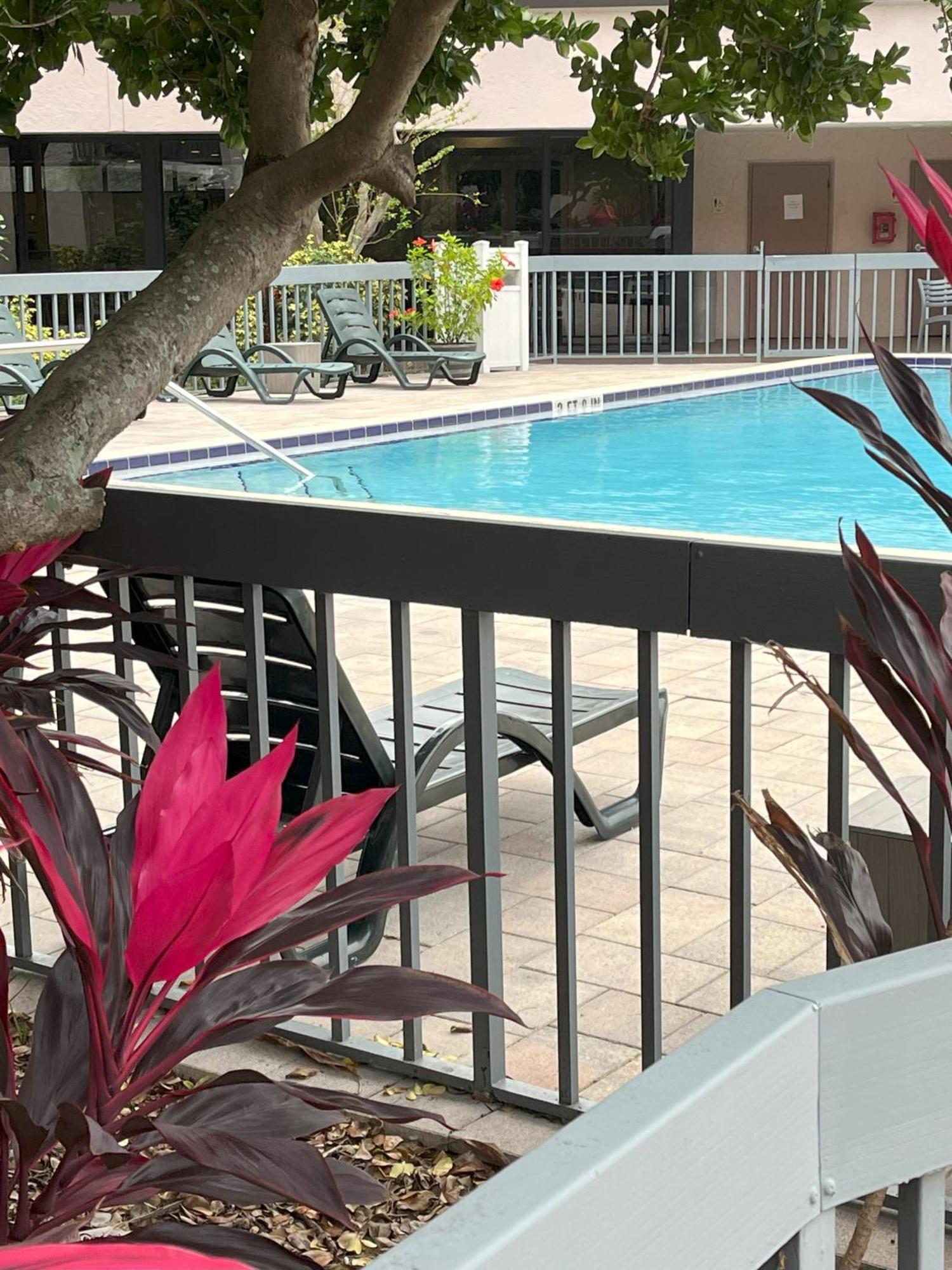 Grand Hotel Orlando At Universal Blvd - Shuttle To Theme Parks Bagian luar foto